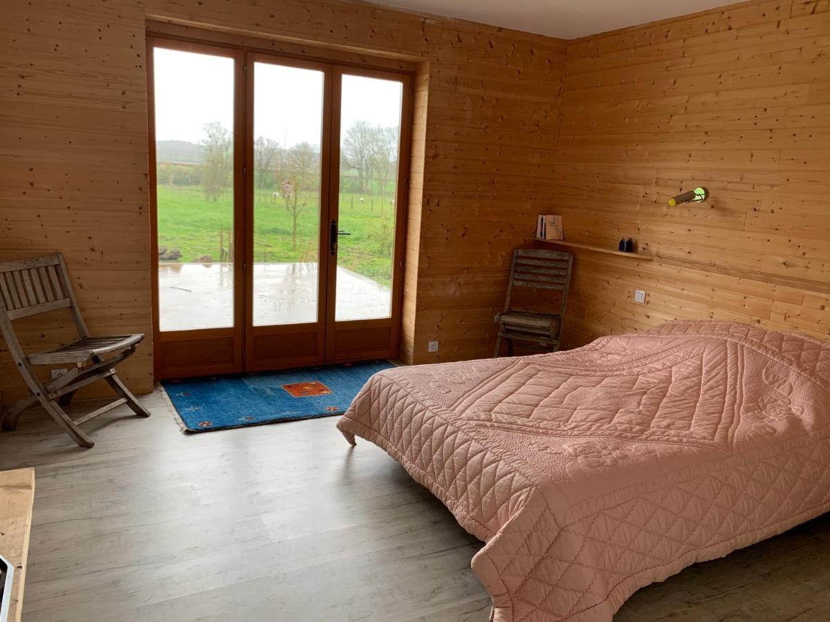 Chambre D'Hotes Dans Les Champs Jeux-Les-Bard エクステリア 写真